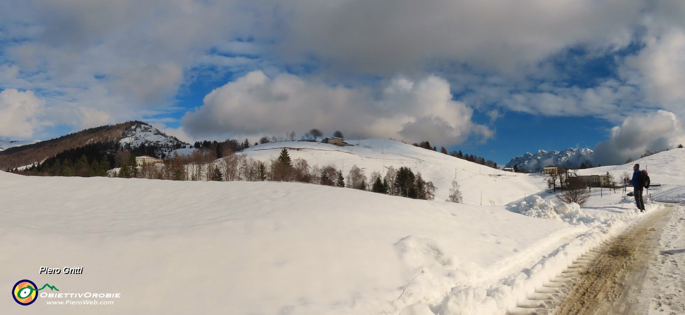 16 Le cascine a dx con vista in Alben e a sx il Vaccareggio.jpg